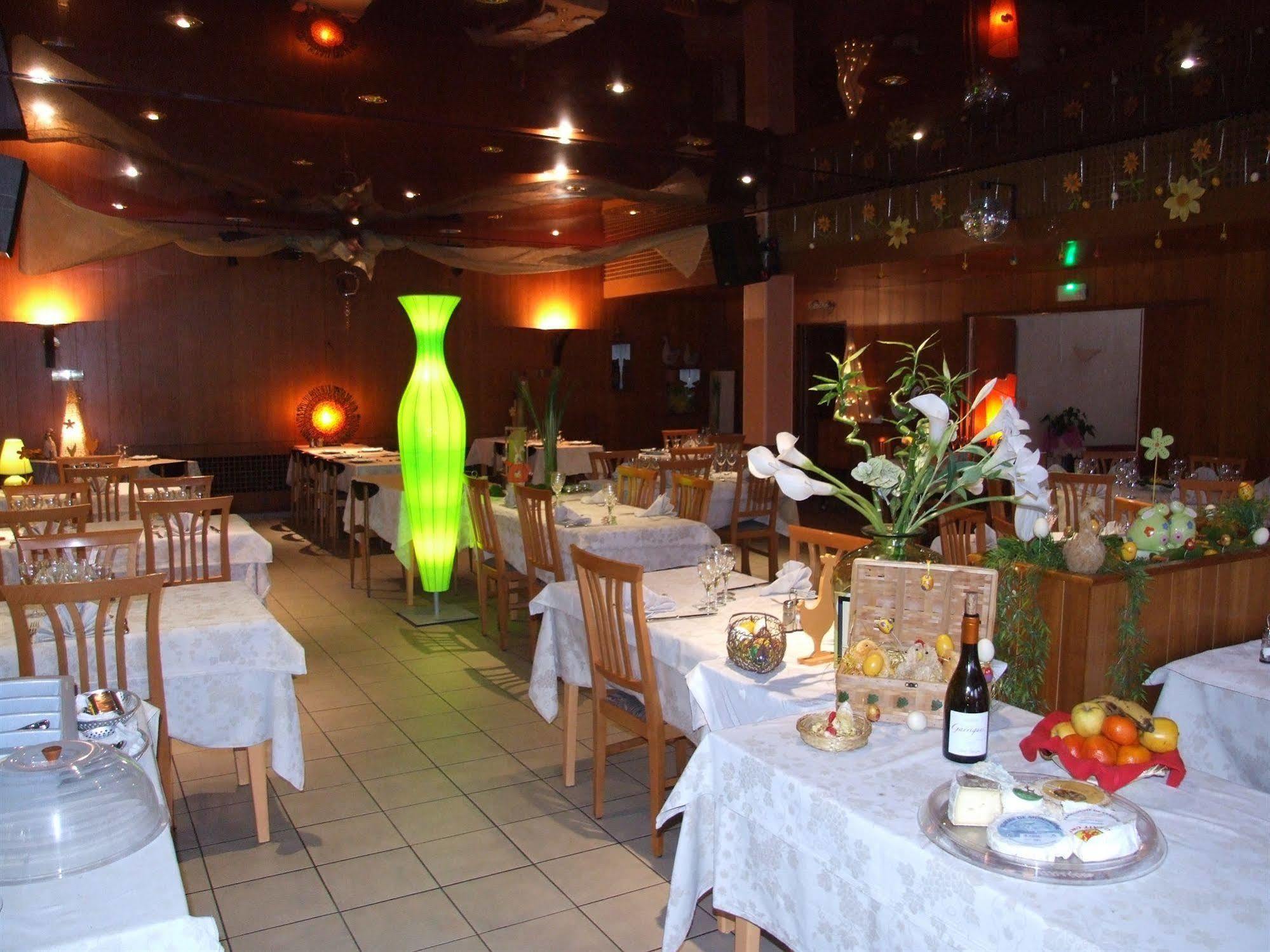Hotel & Restaurant Azur La Freissinouse Exterior photo